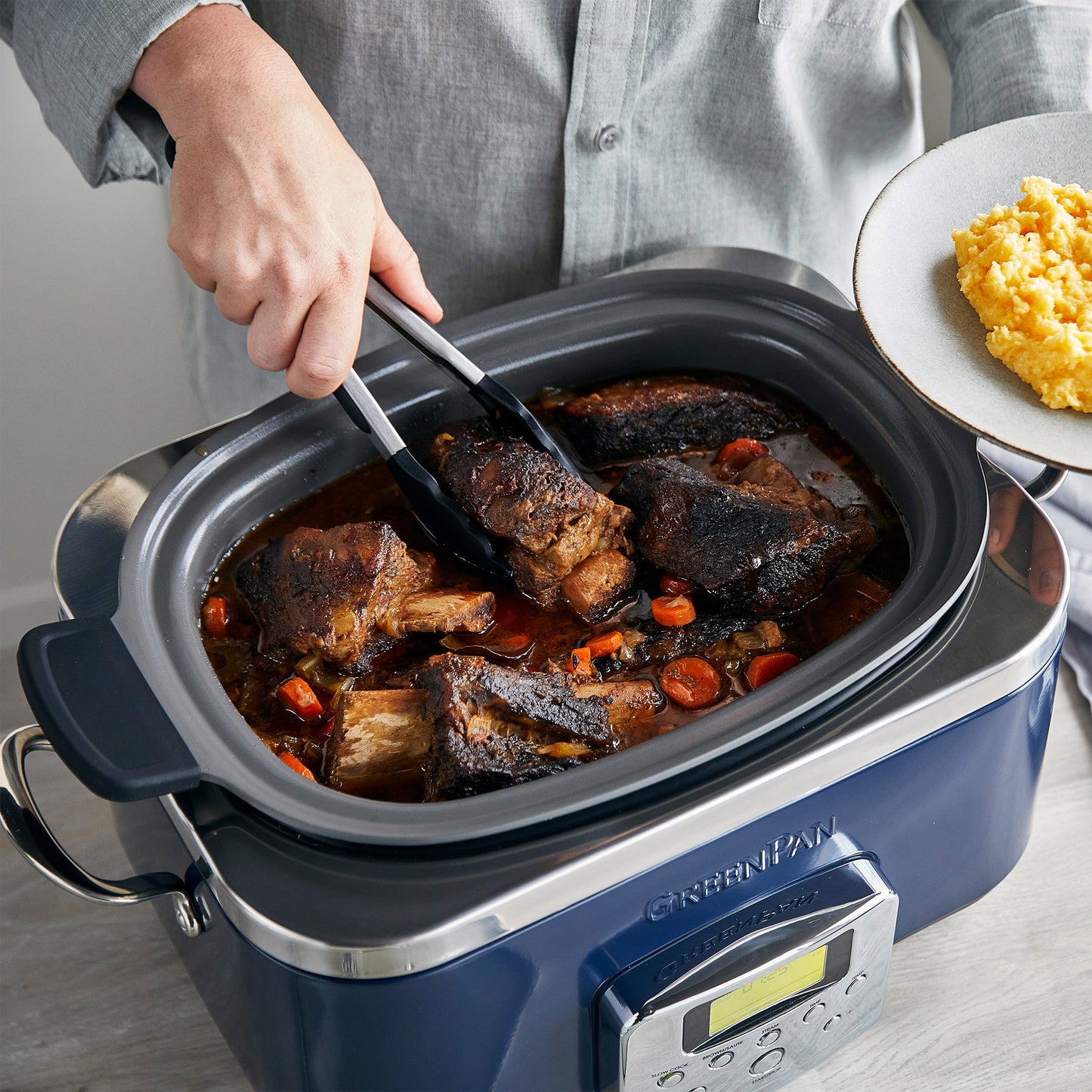 GreenPan Elite 8-in-1 Programmable 6-Quart Slow Cooker